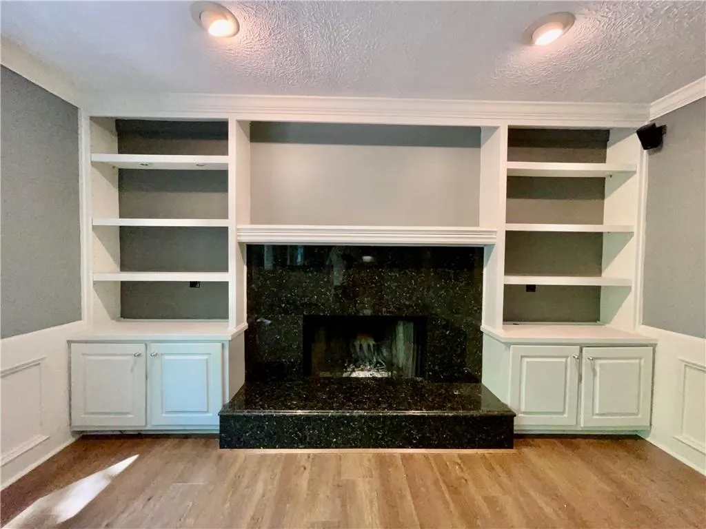 555 Tahoma Drive, Sandy Springs, Georgia 30350, 4 Bedrooms Bedrooms, ,2 BathroomsBathrooms,Residential,Sold,555 Tahoma Drive,6874595