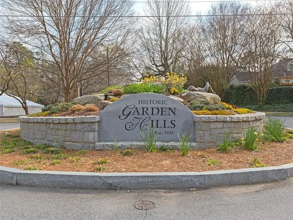 2837 N Hills Drive Ne, Atlanta, Georgia 30305, 5 Bedrooms Bedrooms, ,3 BathroomsBathrooms,Residential,For Sale,2837 N Hills Drive Ne,7601050