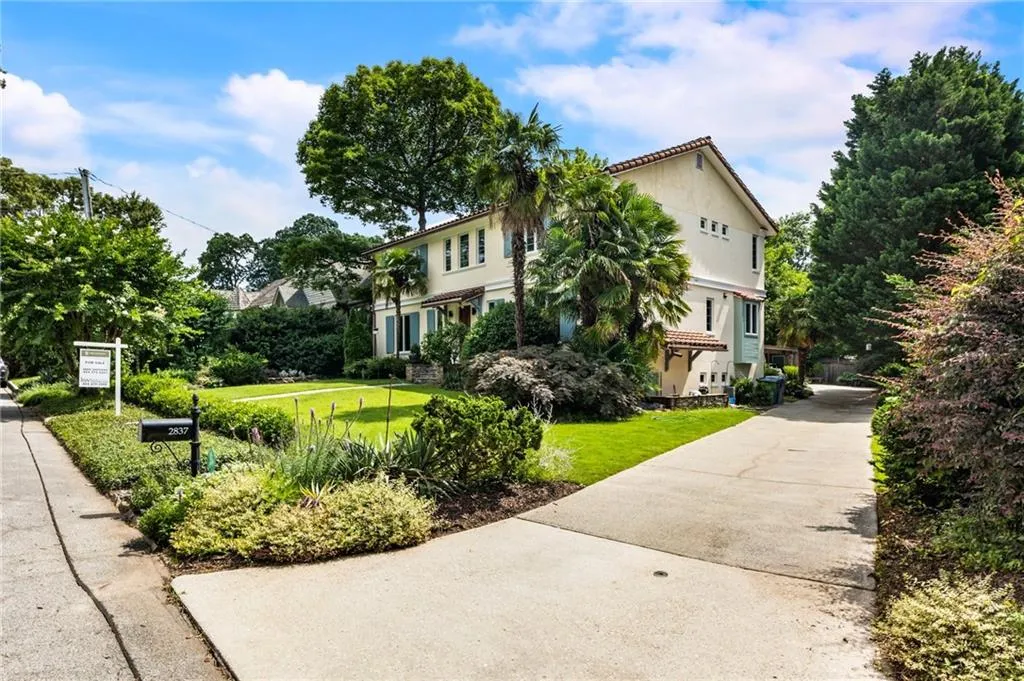 2837 N Hills Drive Ne, Atlanta, Georgia 30305, 5 Bedrooms Bedrooms, ,3 BathroomsBathrooms,Residential,For Sale,2837 N Hills Drive Ne,7601050