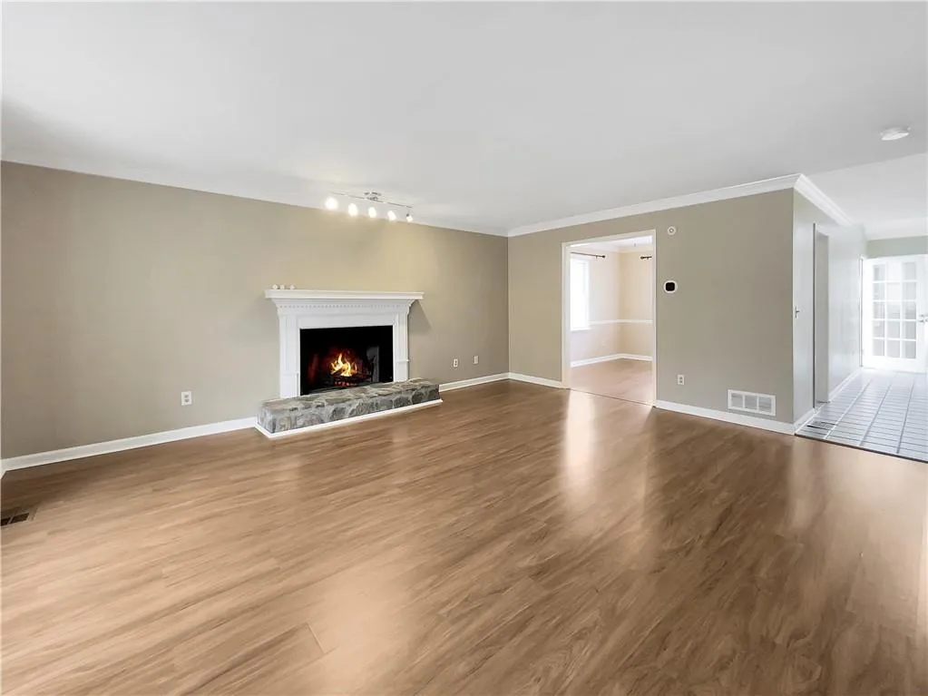 8945 Carroll Manor Drive, Atlanta, Georgia 30350, 2 Bedrooms Bedrooms, ,2 BathroomsBathrooms,Residential,Sold,8945 Carroll Manor Drive,7190008