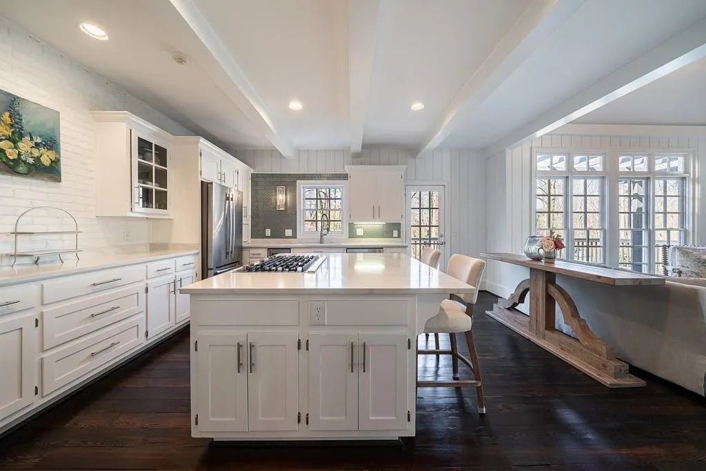 2110 Clay Drive, Sandy Springs, Georgia 30350, 6 Bedrooms Bedrooms, ,4 BathroomsBathrooms,Residential,Sold,2110 Clay Drive,6846470