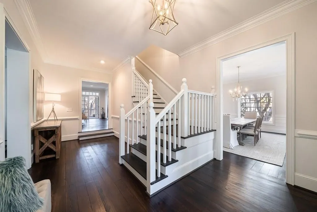 2110 Clay Drive, Sandy Springs, Georgia 30350, 6 Bedrooms Bedrooms, ,4 BathroomsBathrooms,Residential,Sold,2110 Clay Drive,6846470