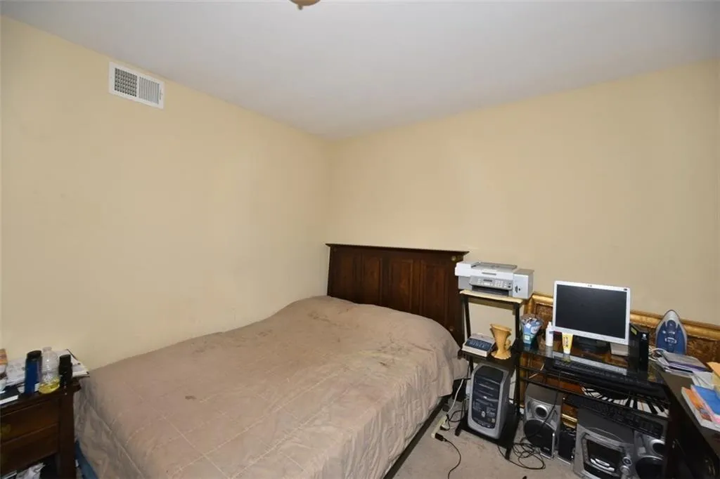 6940 Roswell Road Unit 11a, Atlanta, Georgia 30328, 2 Bedrooms Bedrooms, ,1 BathroomBathrooms,Residential,Sold,6940 Roswell Road Unit 11a,5691939