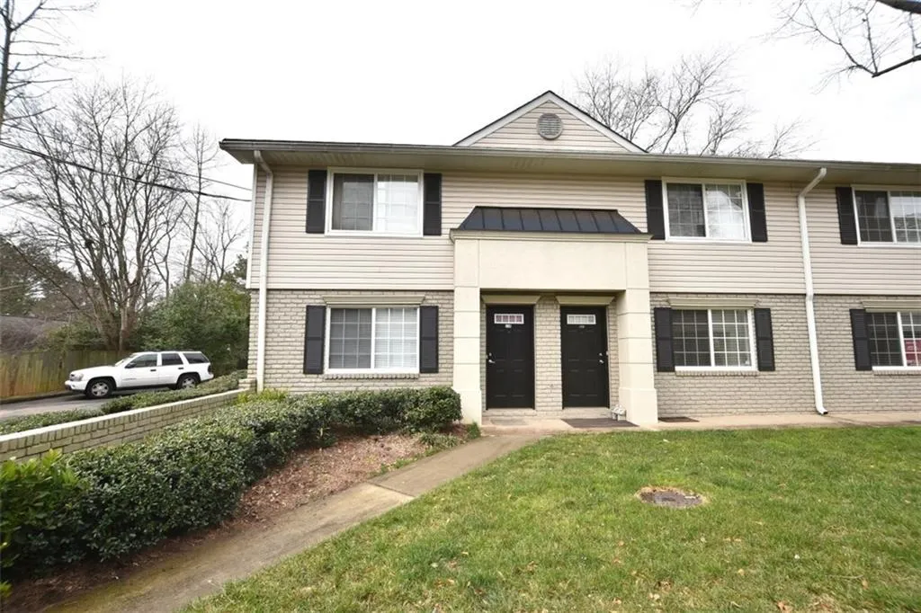 6940 Roswell Road Unit 11a, Atlanta, Georgia 30328, 2 Bedrooms Bedrooms, ,1 BathroomBathrooms,Residential,Sold,6940 Roswell Road Unit 11a,5691939