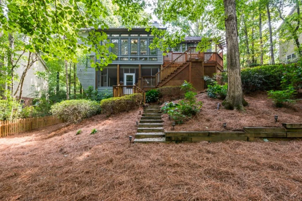 445 W Spalding Drive, Sandy Springs, Georgia 30328, 4 Bedrooms Bedrooms, ,3 BathroomsBathrooms,Residential,Sold,445 W Spalding Drive,5909552