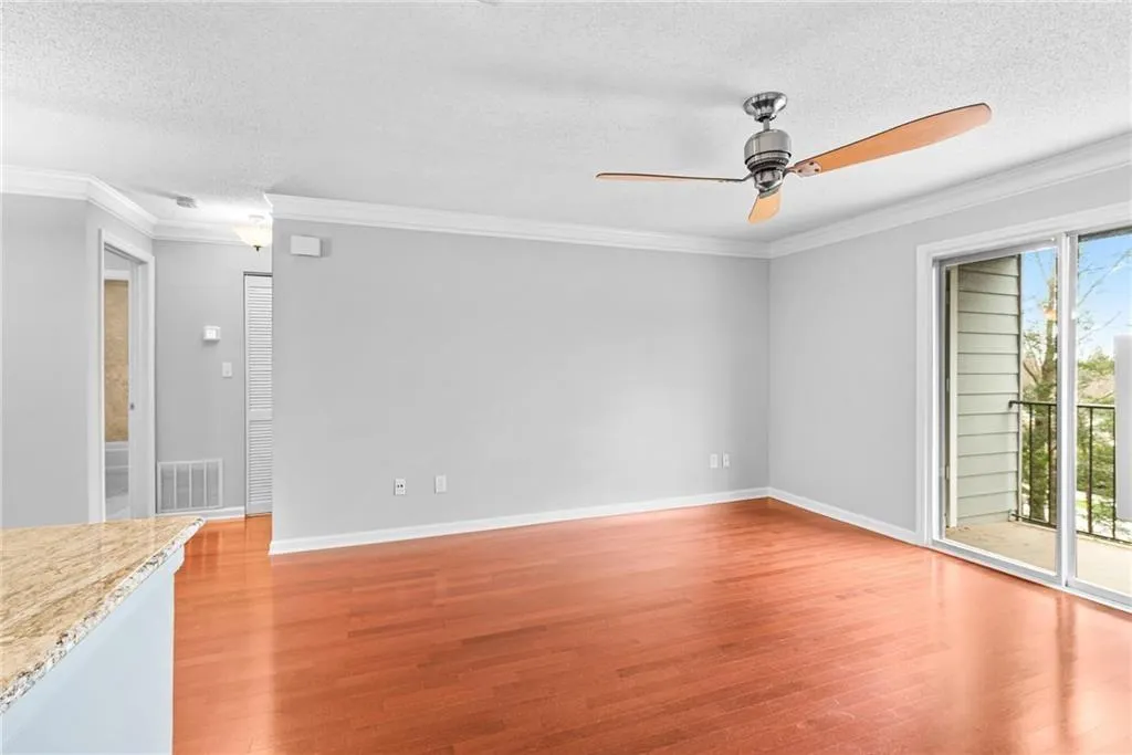 543 Granville Court, Sandy Springs, Georgia 30328, 1 Bedroom Bedrooms, ,1 BathroomBathrooms,Residential,Sold,543 Granville Court,7086736