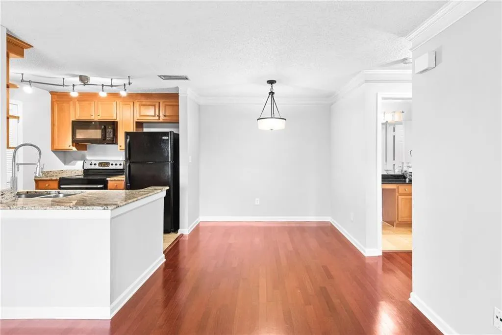 543 Granville Court, Sandy Springs, Georgia 30328, 1 Bedroom Bedrooms, ,1 BathroomBathrooms,Residential,Sold,543 Granville Court,7086736