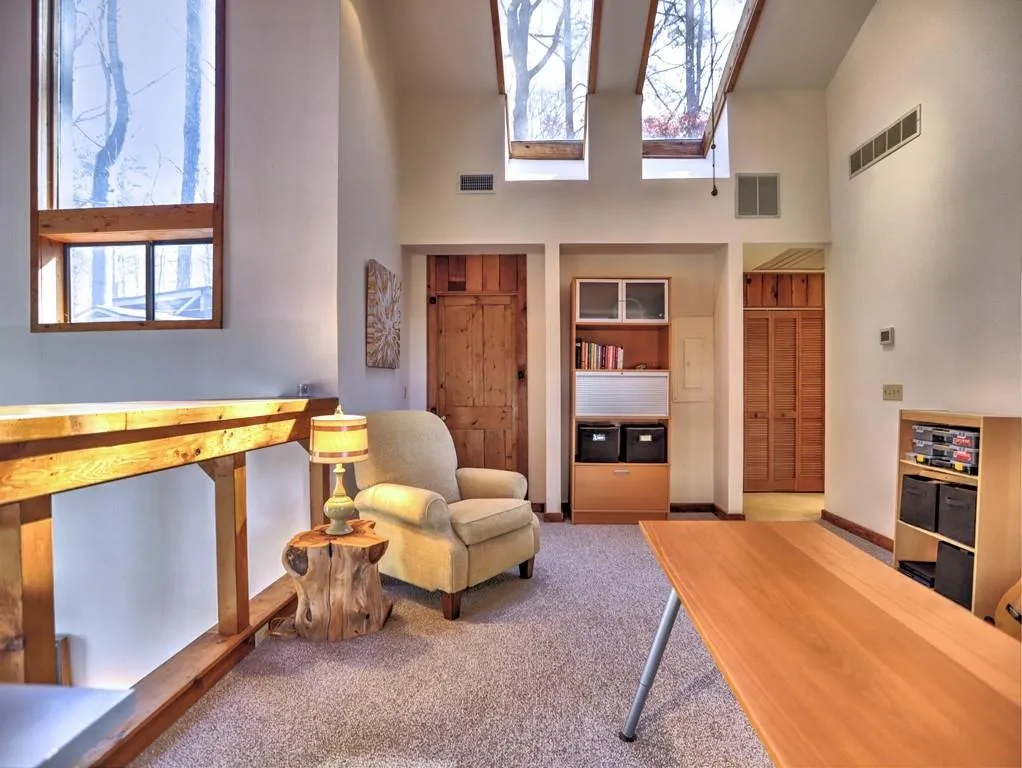 171 River Court Parkway, Sandy Springs, Georgia 30328, 3 Bedrooms Bedrooms, ,2 BathroomsBathrooms,Residential,Sold,171 River Court Parkway,7189620