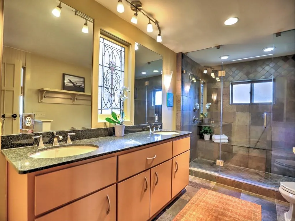 171 River Court Parkway, Sandy Springs, Georgia 30328, 3 Bedrooms Bedrooms, ,2 BathroomsBathrooms,Residential,Sold,171 River Court Parkway,7189620