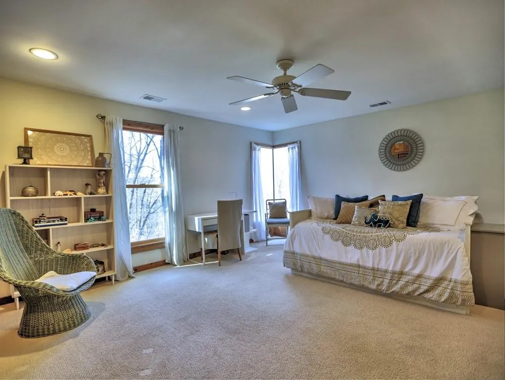 171 River Court Parkway, Sandy Springs, Georgia 30328, 3 Bedrooms Bedrooms, ,2 BathroomsBathrooms,Residential,Sold,171 River Court Parkway,7189620