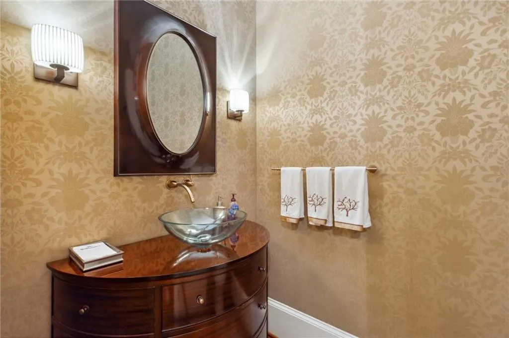 1190 W Garmon Road, Sandy Springs, Georgia 30327, 5 Bedrooms Bedrooms, ,6 BathroomsBathrooms,Residential,Sold,1190 W Garmon Road,7251550