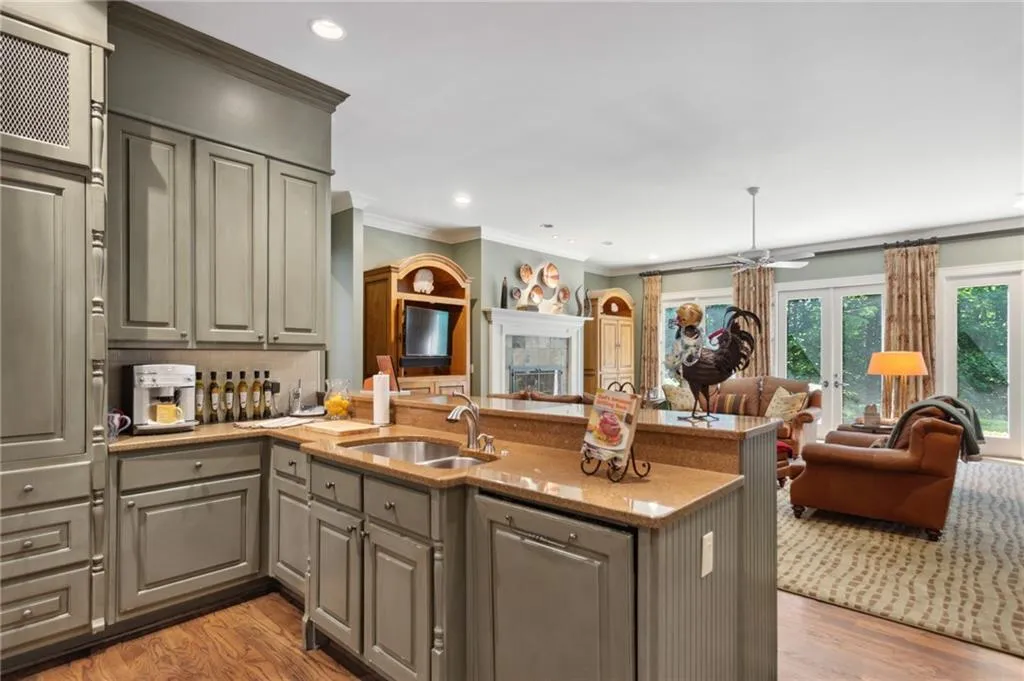 1190 W Garmon Road, Sandy Springs, Georgia 30327, 5 Bedrooms Bedrooms, ,6 BathroomsBathrooms,Residential,Sold,1190 W Garmon Road,7251550