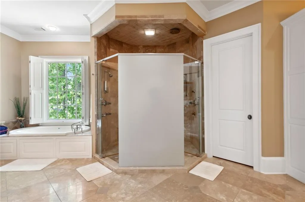 1190 W Garmon Road, Sandy Springs, Georgia 30327, 5 Bedrooms Bedrooms, ,6 BathroomsBathrooms,Residential,Sold,1190 W Garmon Road,7251550