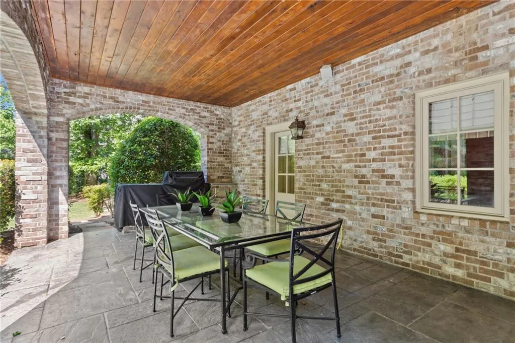 1190 W Garmon Road, Sandy Springs, Georgia 30327, 5 Bedrooms Bedrooms, ,6 BathroomsBathrooms,Residential,Sold,1190 W Garmon Road,7251550