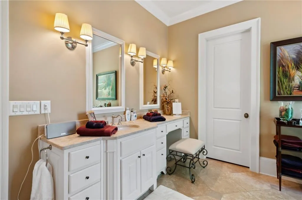 1190 W Garmon Road, Sandy Springs, Georgia 30327, 5 Bedrooms Bedrooms, ,6 BathroomsBathrooms,Residential,Sold,1190 W Garmon Road,7251550