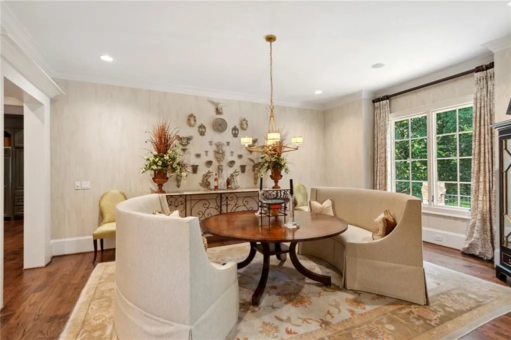1190 W Garmon Road, Sandy Springs, Georgia 30327, 5 Bedrooms Bedrooms, ,6 BathroomsBathrooms,Residential,Sold,1190 W Garmon Road,7251550