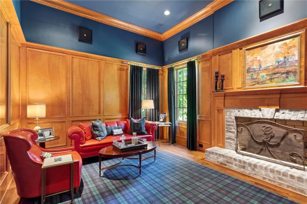 1190 W Garmon Road, Sandy Springs, Georgia 30327, 5 Bedrooms Bedrooms, ,6 BathroomsBathrooms,Residential,Sold,1190 W Garmon Road,7251550