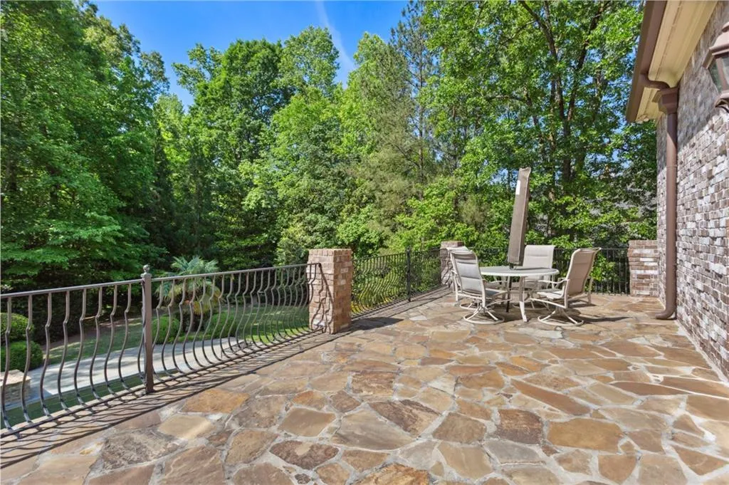 1190 W Garmon Road, Sandy Springs, Georgia 30327, 5 Bedrooms Bedrooms, ,6 BathroomsBathrooms,Residential,Sold,1190 W Garmon Road,7251550