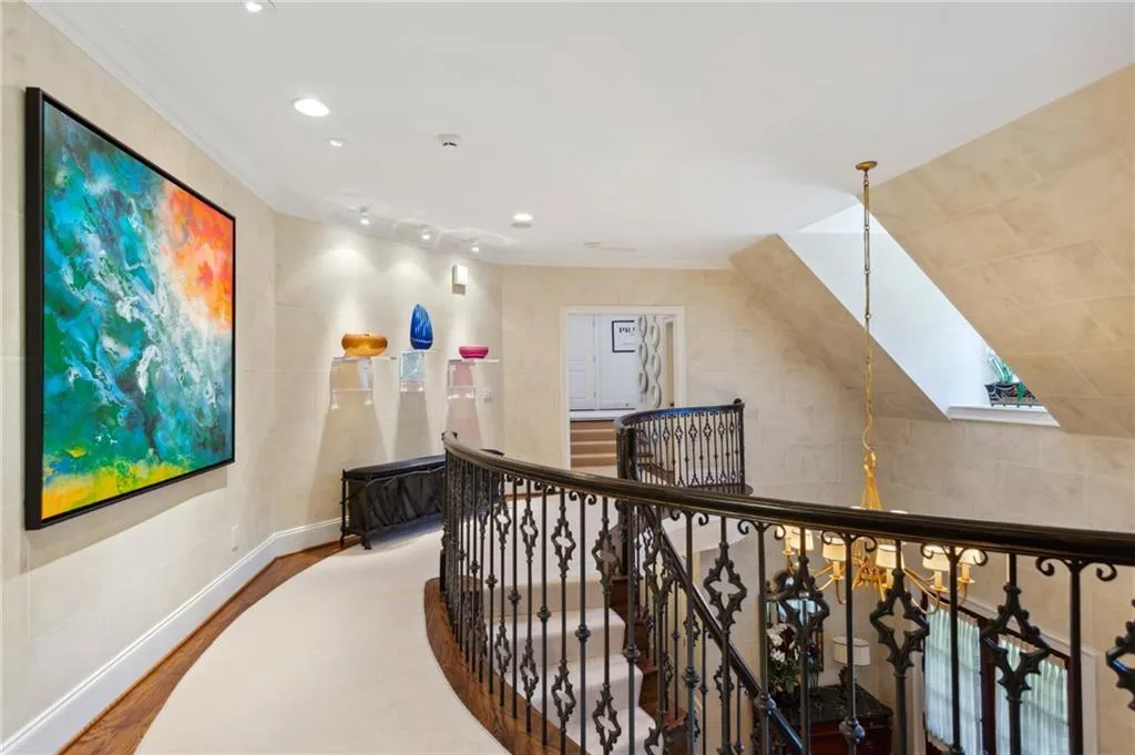 1190 W Garmon Road, Sandy Springs, Georgia 30327, 5 Bedrooms Bedrooms, ,6 BathroomsBathrooms,Residential,Sold,1190 W Garmon Road,7251550