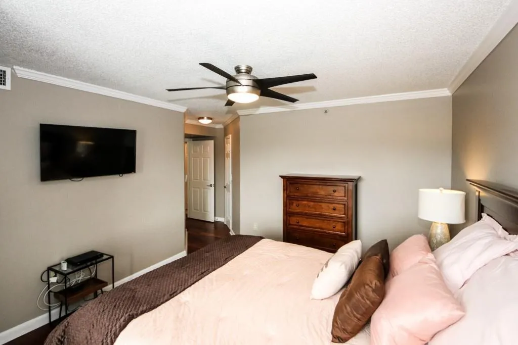 795 Hammond Drive Unit 606, Atlanta, Georgia 30328, 2 Bedrooms Bedrooms, ,1 BathroomBathrooms,Residential,Sold,795 Hammond Drive Unit 606,6869119