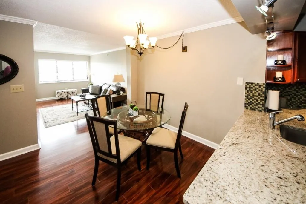 795 Hammond Drive Unit 606, Atlanta, Georgia 30328, 2 Bedrooms Bedrooms, ,1 BathroomBathrooms,Residential,Sold,795 Hammond Drive Unit 606,6869119