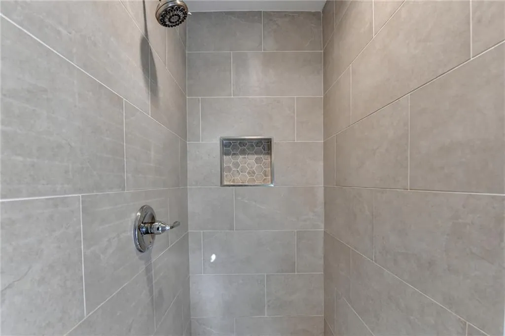 911 Garden Court, Atlanta, Georgia 30328, 2 Bedrooms Bedrooms, ,2 BathroomsBathrooms,Residential,For Sale,911 Garden Court,7704561