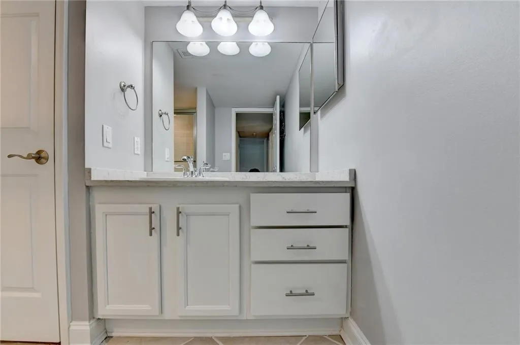 911 Garden Court, Atlanta, Georgia 30328, 2 Bedrooms Bedrooms, ,2 BathroomsBathrooms,Residential,For Sale,911 Garden Court,7704561
