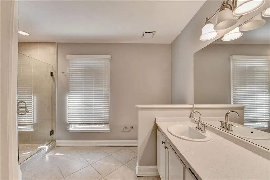 911 Garden Court, Atlanta, Georgia 30328, 2 Bedrooms Bedrooms, ,2 BathroomsBathrooms,Residential,For Sale,911 Garden Court,7704561