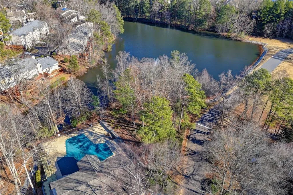 911 Garden Court, Atlanta, Georgia 30328, 2 Bedrooms Bedrooms, ,2 BathroomsBathrooms,Residential,For Sale,911 Garden Court,7704561
