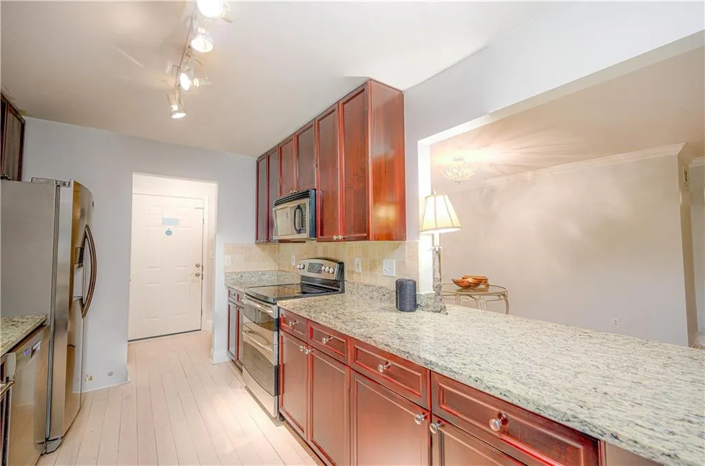 750 Dalrymple Road Unit E3, Sandy Springs, Georgia 30328, 4 Bedrooms Bedrooms, ,2 BathroomsBathrooms,Residential,Sold,750 Dalrymple Road Unit E3,6771204
