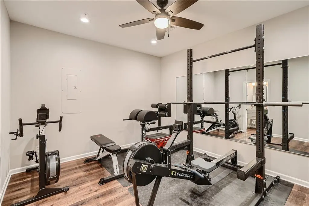 6643 Sterling Drive, Sandy Springs, Georgia 30328, 3 Bedrooms Bedrooms, ,4 BathroomsBathrooms,Residential,Sold,6643 Sterling Drive,6994429