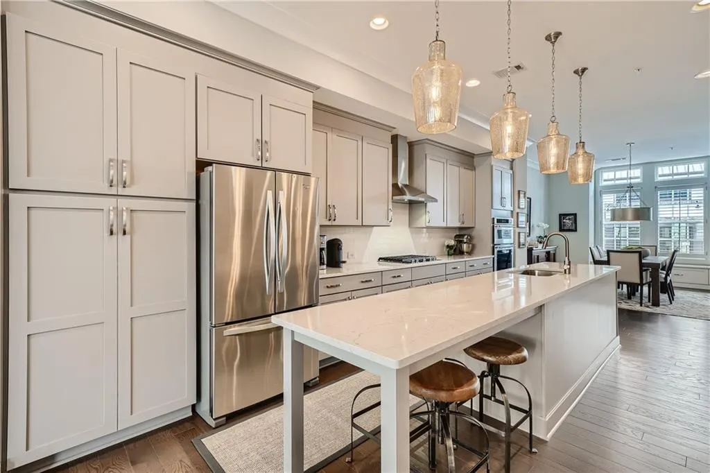 6643 Sterling Drive, Sandy Springs, Georgia 30328, 3 Bedrooms Bedrooms, ,4 BathroomsBathrooms,Residential,Sold,6643 Sterling Drive,6994429