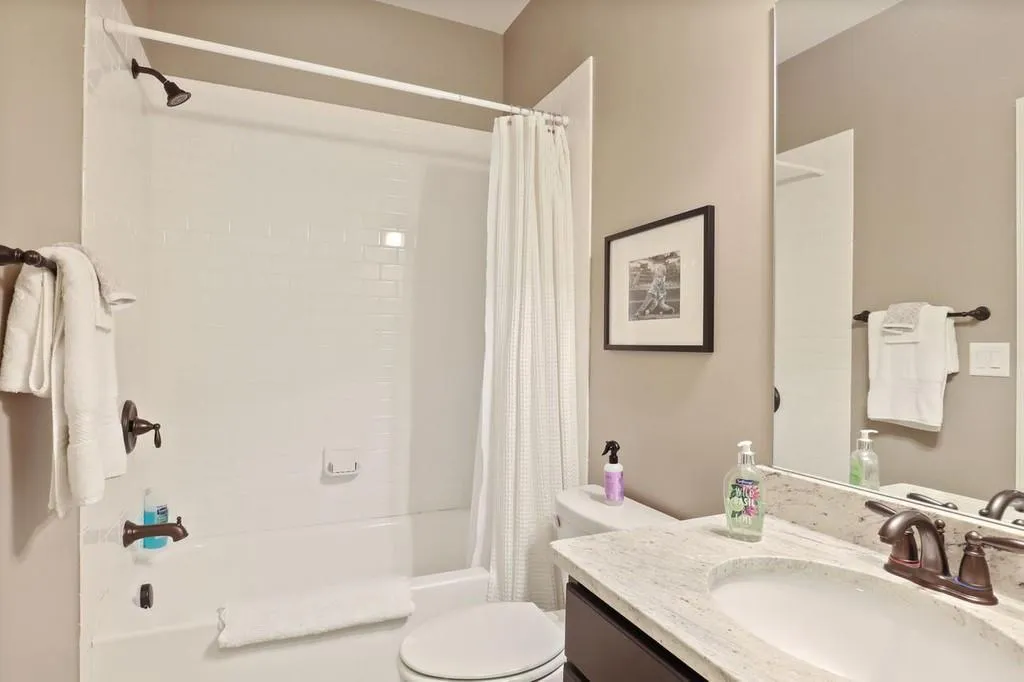 1025 Balmoral Road, Sandy Springs, Georgia 30319, 6 Bedrooms Bedrooms, ,5 BathroomsBathrooms,Residential,Sold,1025 Balmoral Road,6832493