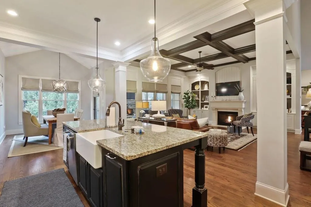 1025 Balmoral Road, Sandy Springs, Georgia 30319, 6 Bedrooms Bedrooms, ,5 BathroomsBathrooms,Residential,Sold,1025 Balmoral Road,6832493