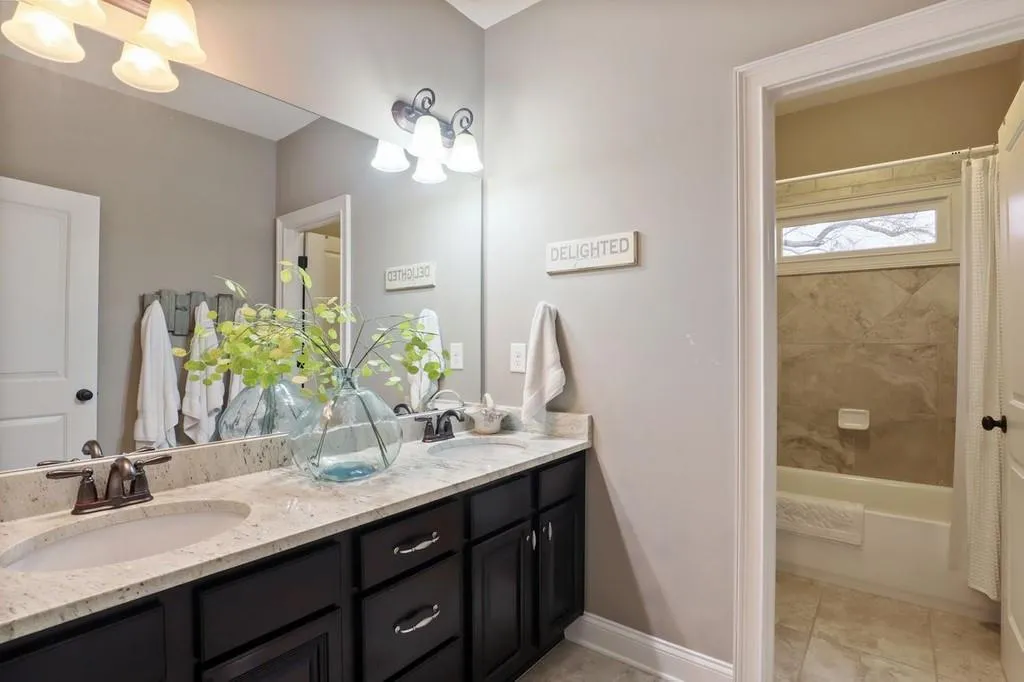 1025 Balmoral Road, Sandy Springs, Georgia 30319, 6 Bedrooms Bedrooms, ,5 BathroomsBathrooms,Residential,Sold,1025 Balmoral Road,6832493