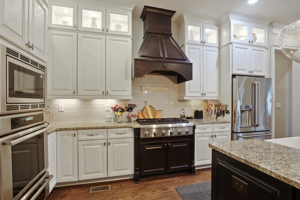 1025 Balmoral Road, Sandy Springs, Georgia 30319, 6 Bedrooms Bedrooms, ,5 BathroomsBathrooms,Residential,Sold,1025 Balmoral Road,6832493