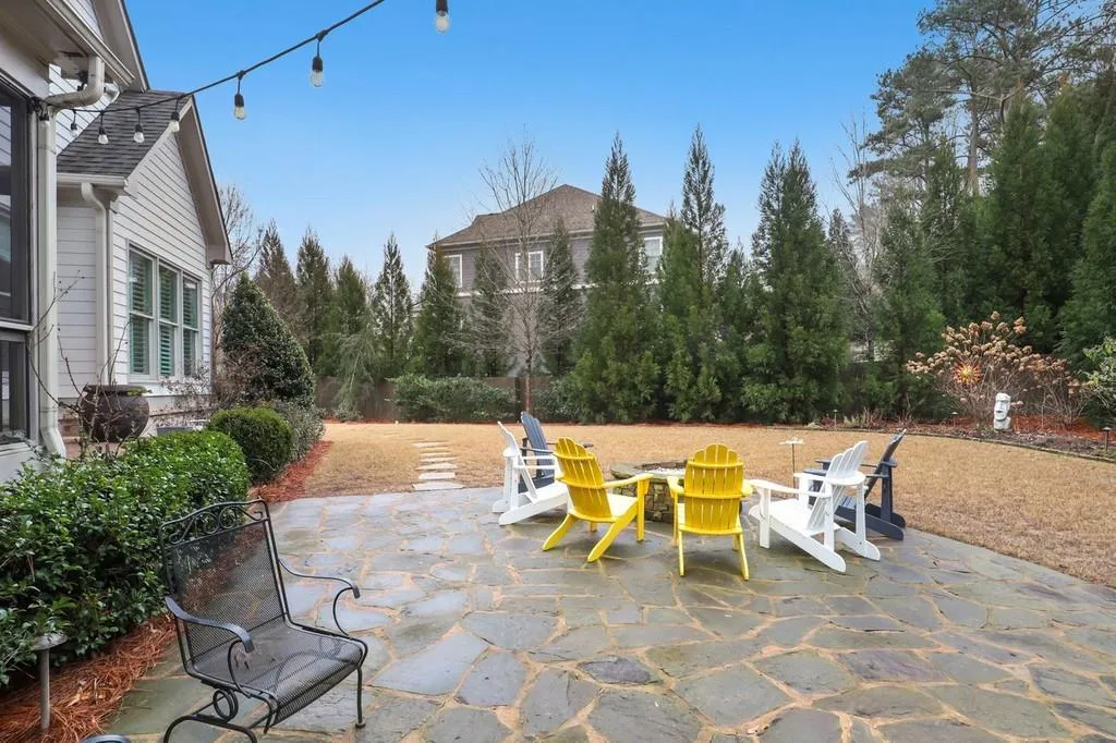 1025 Balmoral Road, Sandy Springs, Georgia 30319, 6 Bedrooms Bedrooms, ,5 BathroomsBathrooms,Residential,Sold,1025 Balmoral Road,6832493