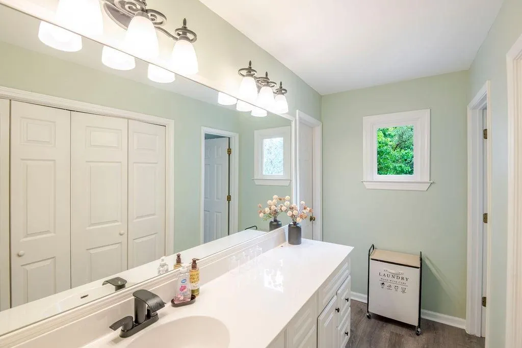 307 Hollyfax Circle, Atlanta, Georgia 30328, 2 Bedrooms Bedrooms, ,2 BathroomsBathrooms,Residential,For Sale,307 Hollyfax Circle,7662736