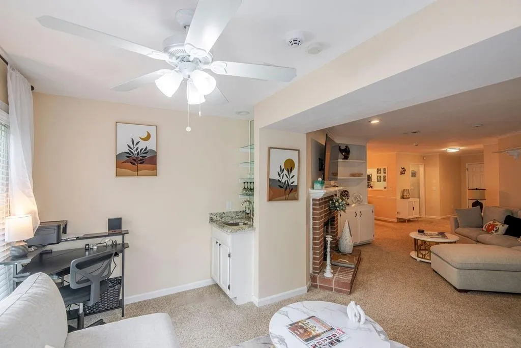 307 Hollyfax Circle, Atlanta, Georgia 30328, 2 Bedrooms Bedrooms, ,2 BathroomsBathrooms,Residential,For Sale,307 Hollyfax Circle,7662736