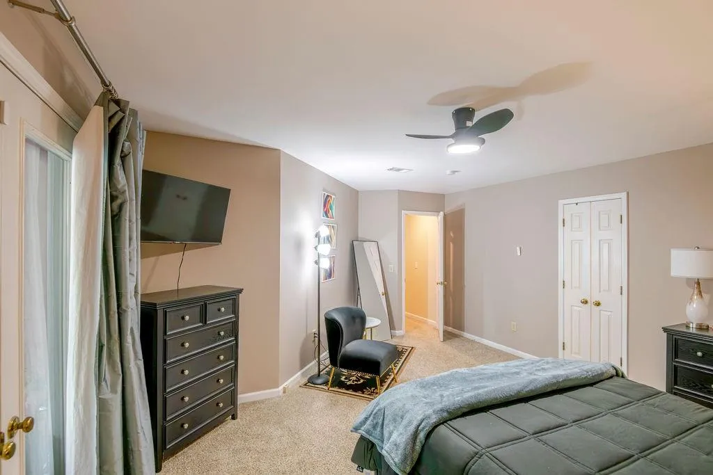 307 Hollyfax Circle, Atlanta, Georgia 30328, 2 Bedrooms Bedrooms, ,2 BathroomsBathrooms,Residential,For Sale,307 Hollyfax Circle,7662736