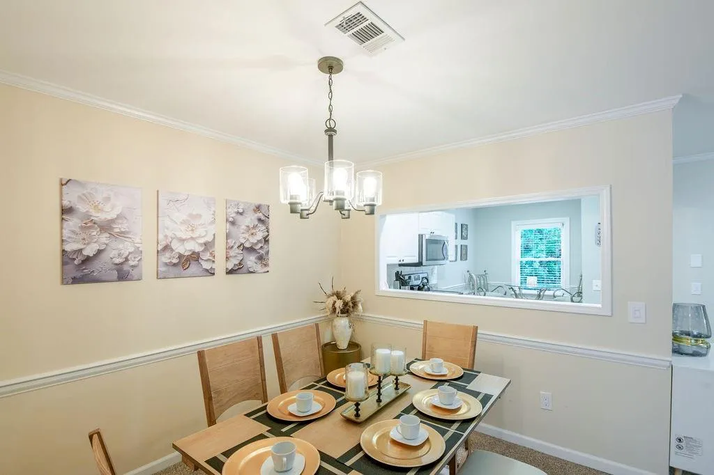 307 Hollyfax Circle, Atlanta, Georgia 30328, 2 Bedrooms Bedrooms, ,2 BathroomsBathrooms,Residential,For Sale,307 Hollyfax Circle,7662736