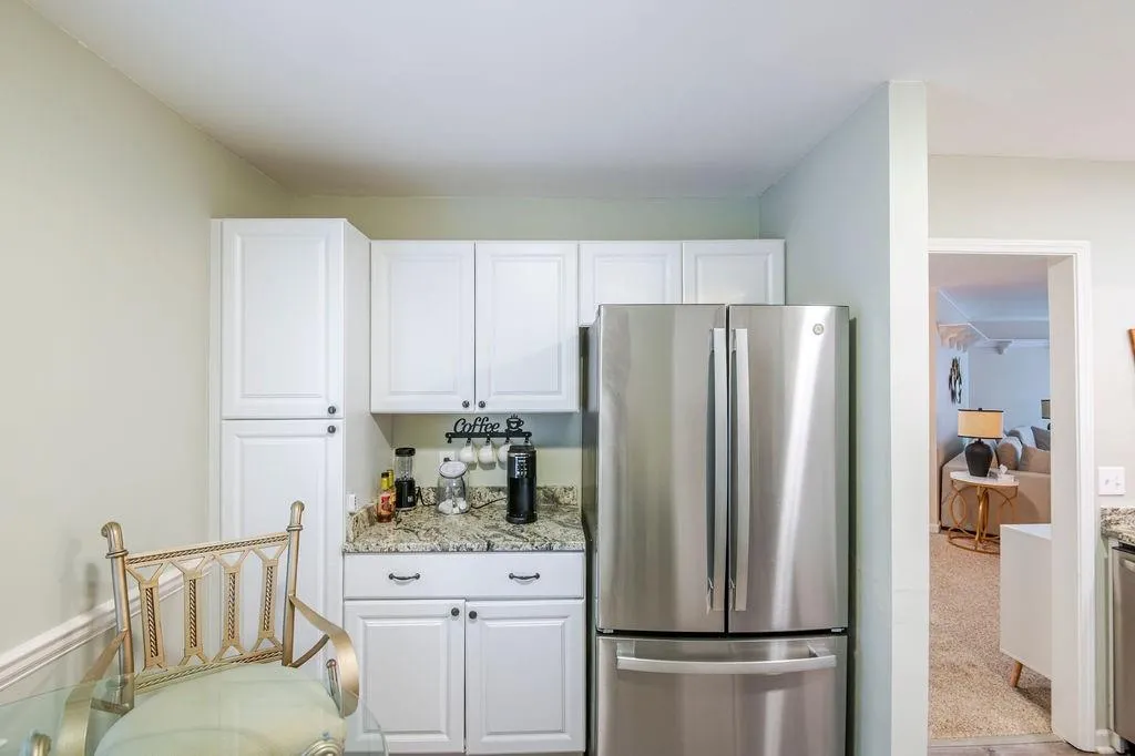 307 Hollyfax Circle, Atlanta, Georgia 30328, 2 Bedrooms Bedrooms, ,2 BathroomsBathrooms,Residential,For Sale,307 Hollyfax Circle,7662736