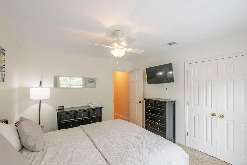307 Hollyfax Circle, Atlanta, Georgia 30328, 2 Bedrooms Bedrooms, ,2 BathroomsBathrooms,Residential,For Sale,307 Hollyfax Circle,7662736
