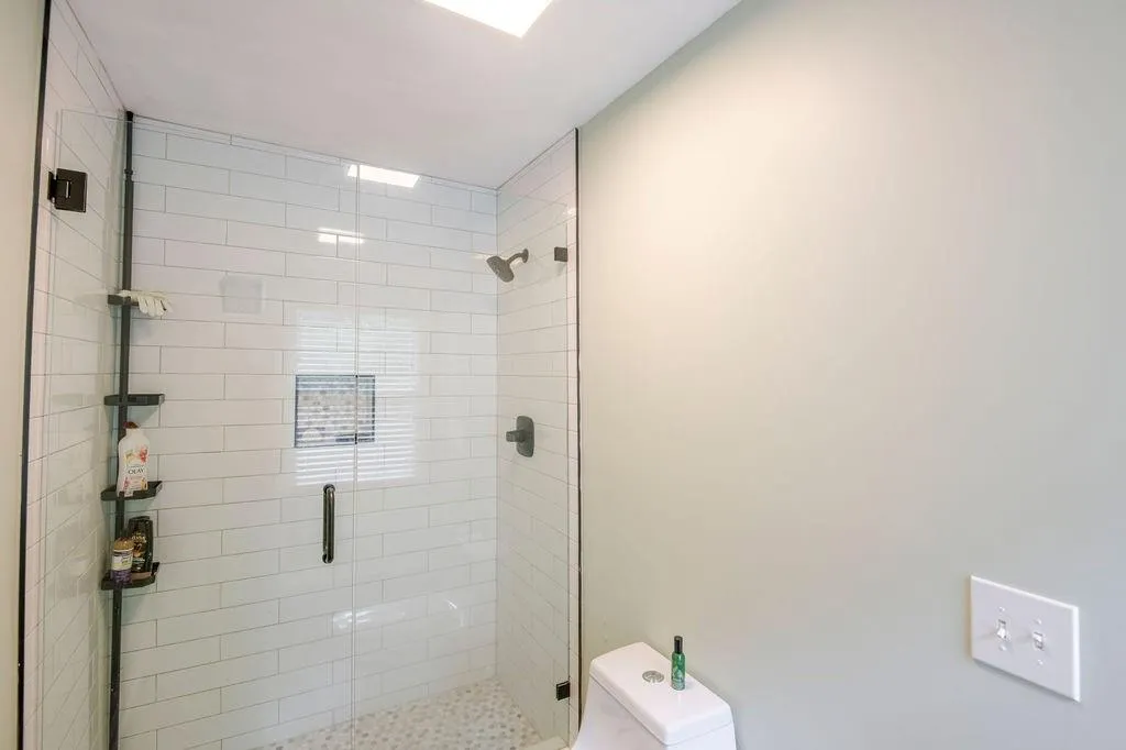307 Hollyfax Circle, Atlanta, Georgia 30328, 2 Bedrooms Bedrooms, ,2 BathroomsBathrooms,Residential,For Sale,307 Hollyfax Circle,7662736