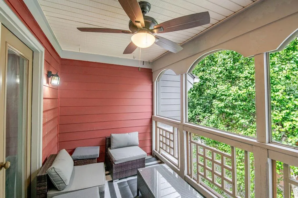 307 Hollyfax Circle, Atlanta, Georgia 30328, 2 Bedrooms Bedrooms, ,2 BathroomsBathrooms,Residential,For Sale,307 Hollyfax Circle,7662736