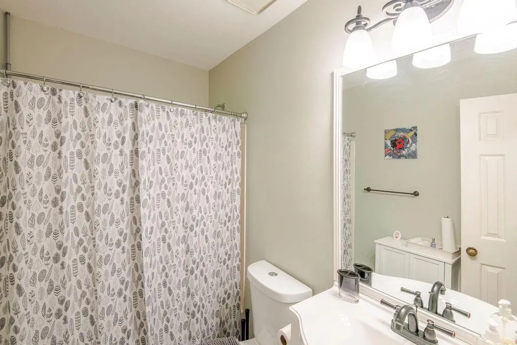 307 Hollyfax Circle, Atlanta, Georgia 30328, 2 Bedrooms Bedrooms, ,2 BathroomsBathrooms,Residential,For Sale,307 Hollyfax Circle,7662736