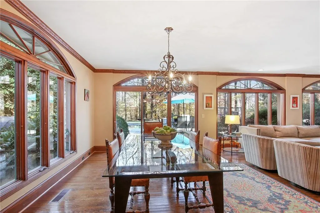 5805 Winterthur Lane, Sandy Springs, Georgia 30328, 4 Bedrooms Bedrooms, ,3 BathroomsBathrooms,Residential,Sold,5805 Winterthur Lane,6976551