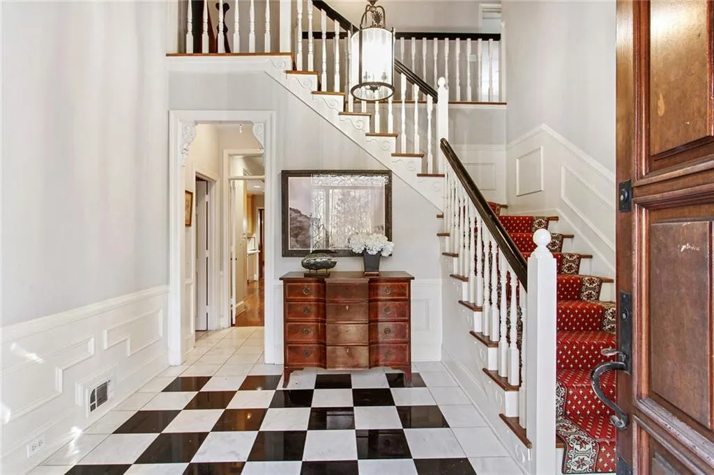 5805 Winterthur Lane, Sandy Springs, Georgia 30328, 4 Bedrooms Bedrooms, ,3 BathroomsBathrooms,Residential,Sold,5805 Winterthur Lane,6976551