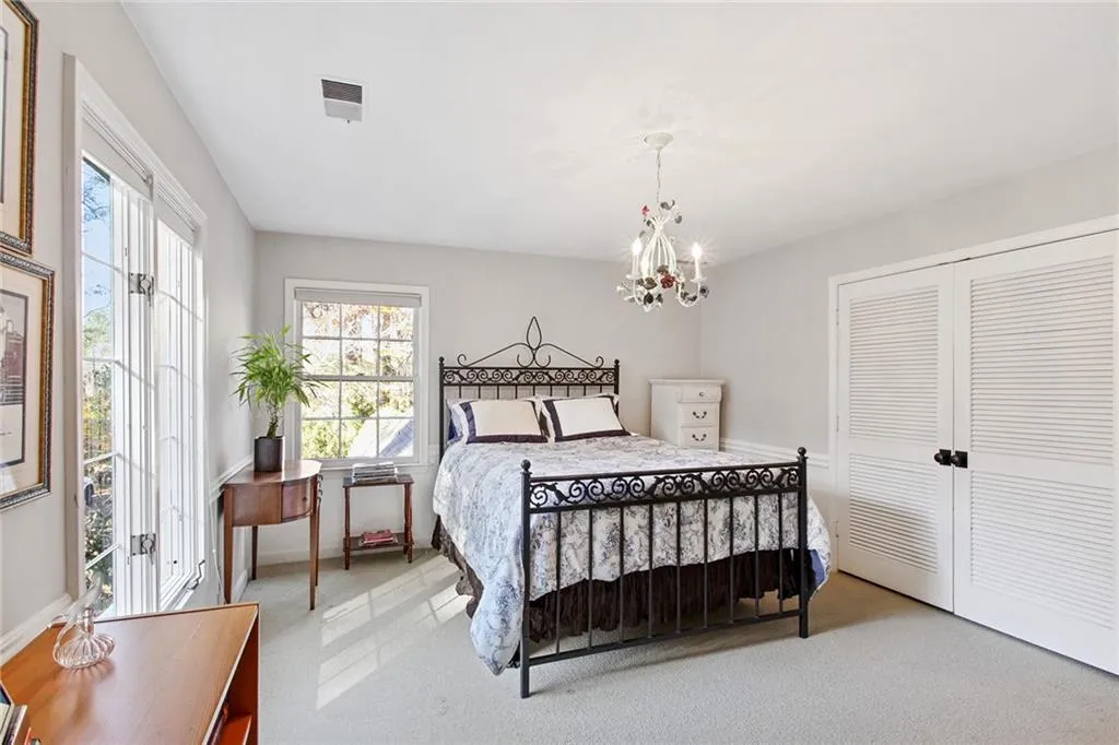 5805 Winterthur Lane, Sandy Springs, Georgia 30328, 4 Bedrooms Bedrooms, ,3 BathroomsBathrooms,Residential,Sold,5805 Winterthur Lane,6976551