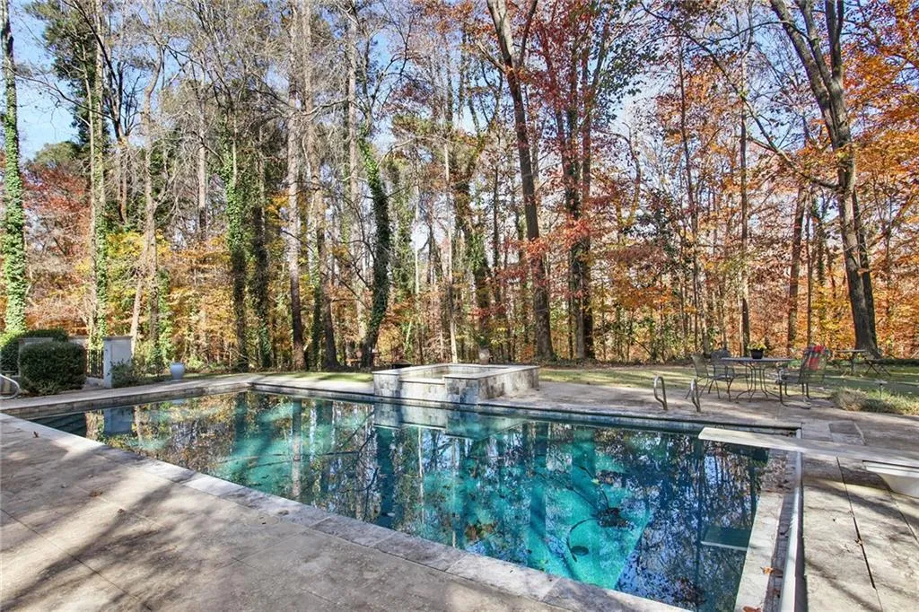 5805 Winterthur Lane, Sandy Springs, Georgia 30328, 4 Bedrooms Bedrooms, ,3 BathroomsBathrooms,Residential,Sold,5805 Winterthur Lane,6976551